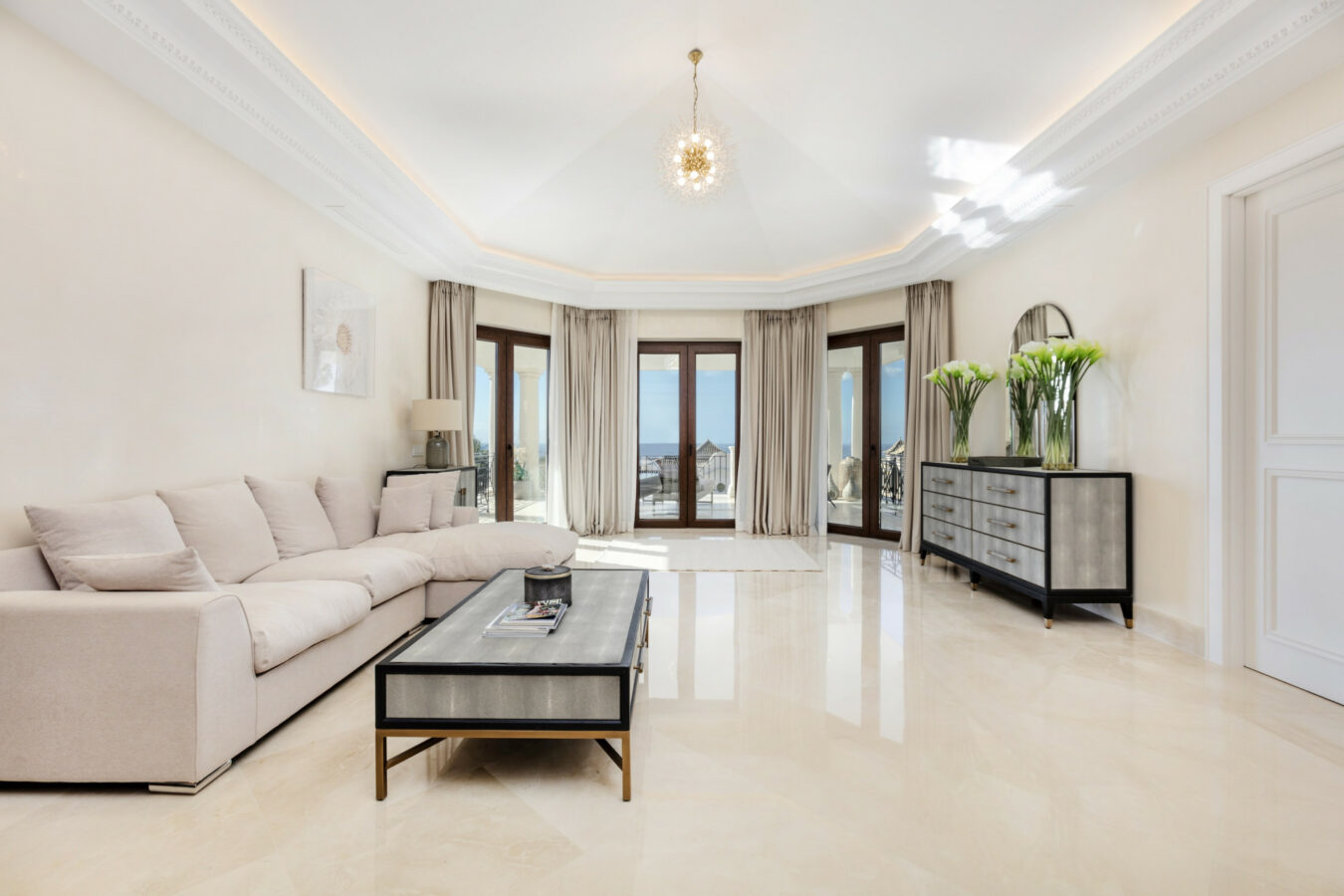 For Sale  – Mansion  in Sierra Blanca Marbella Golden Mile 💎 Garage for 12 cars