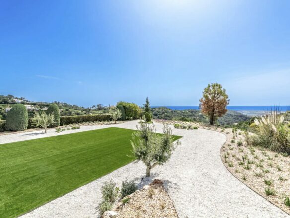 For Sale – La Zagaleta Masterpiece with Panoramic Sea Views & 9,500m² Plot 🌟