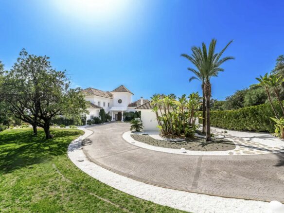 For Sale – La Zagaleta Masterpiece with Panoramic Sea Views & 9,500m² Plot 🌟