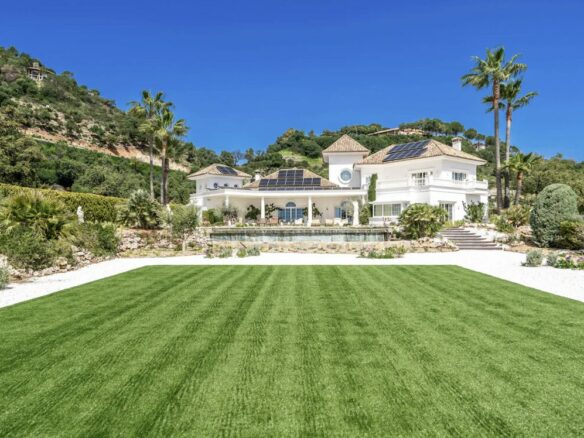 For Sale – La Zagaleta Masterpiece with Panoramic Sea Views & 9,500m² Plot 🌟
