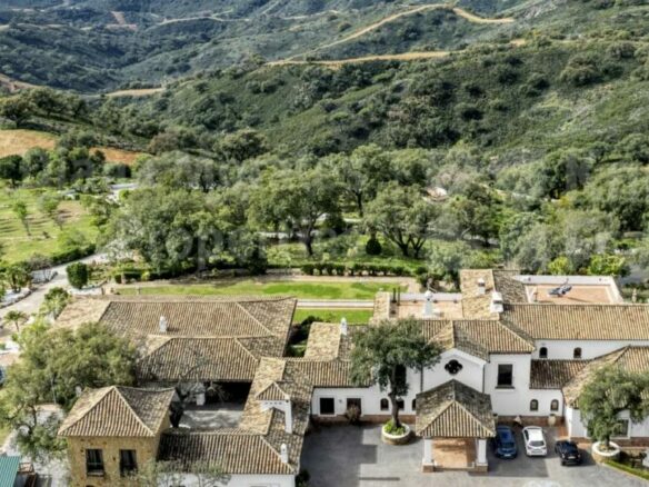 🌿 For Sale in Elviria, Marbella East 🏡✨  🏞 Mediterranean Hilltop Estate