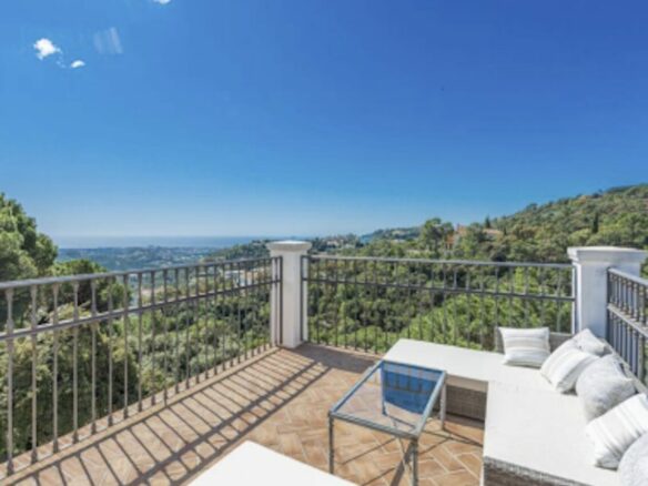 🌟 For Sale: Spectacular Estate with Panoramic Views in El Madroñal 🌿🌄