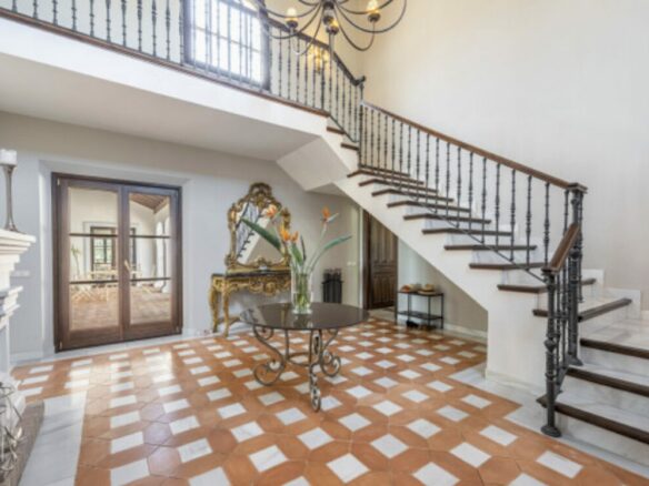 🌟 For Sale: Spectacular Estate with Panoramic Views in El Madroñal 🌿🌄