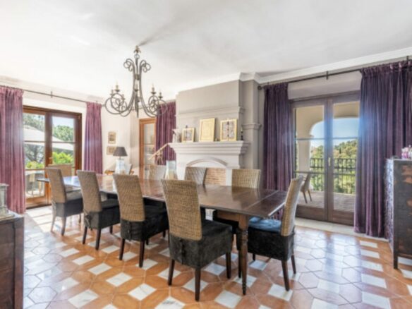 🌟 For Sale: Spectacular Estate with Panoramic Views in El Madroñal 🌿🌄