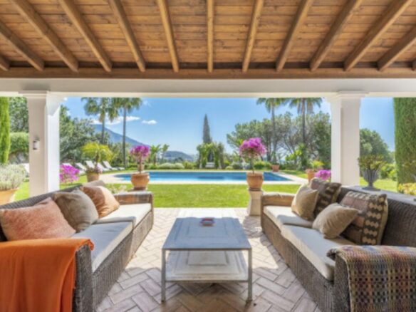🌟 For Sale: Spectacular Estate with Panoramic Views in El Madroñal 🌿🌄