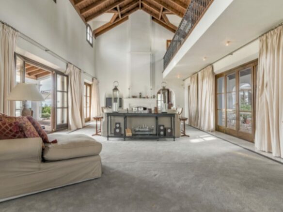 🌟 For Sale: Spectacular Estate with Panoramic Views in El Madroñal 🌿🌄