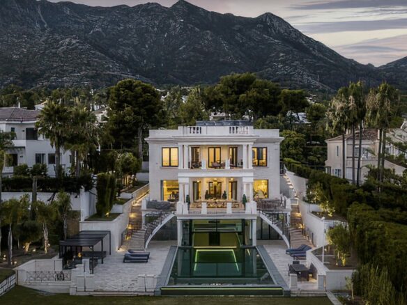 For Sale  – Mansion  in Sierra Blanca Marbella Golden Mile 💎 Garage for 12 cars