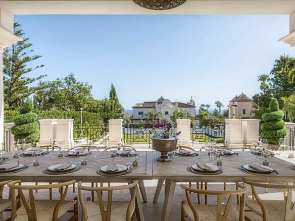 For Sale  – Mansion  in Sierra Blanca Marbella Golden Mile 💎 Garage for 12 cars