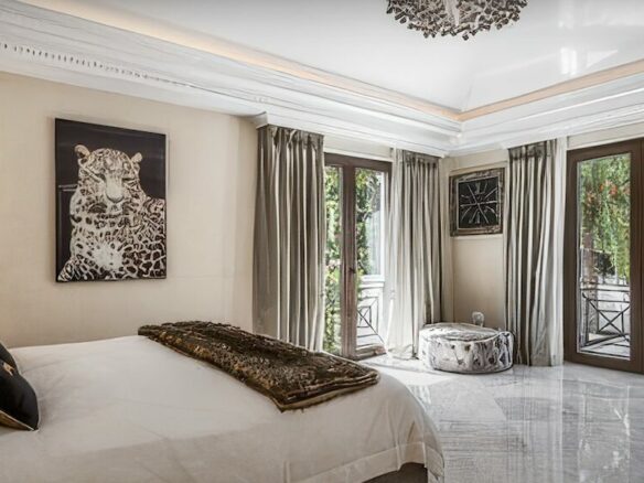 For Sale  – Mansion  in Sierra Blanca Marbella Golden Mile 💎 Garage for 12 cars