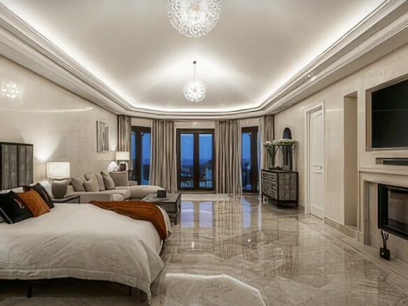 For Sale  – Mansion  in Sierra Blanca Marbella Golden Mile 💎 Garage for 12 cars