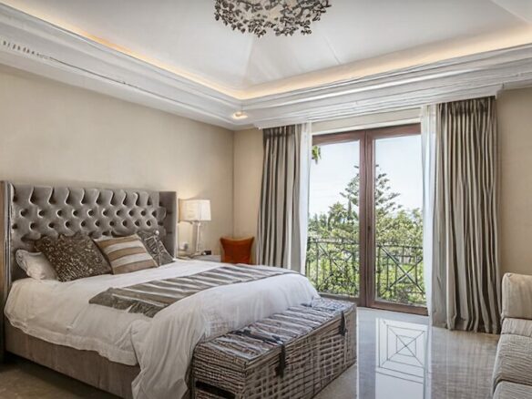 For Sale  – Mansion  in Sierra Blanca Marbella Golden Mile 💎 Garage for 12 cars