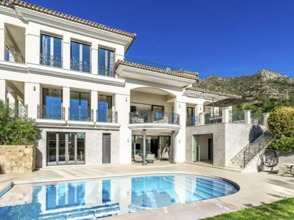 🌟 Luxury Villa for Sale in Sierra Blanca – Marbella Golden Mile 🏝️
