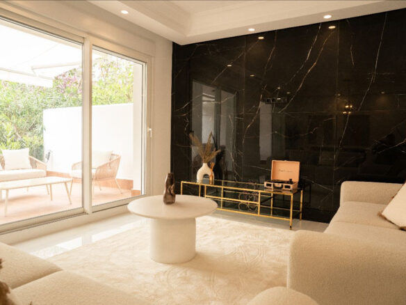 🌟 STUNNING CORNER TOWNHOUSE FOR SALE 🌟 📍 ALTOS DE PUENTE ROMANO, Marbella