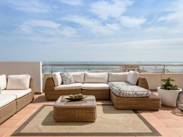 🌟 PENTHOUSE FOR SALE – MARINA BANÚS, PUERTO BANÚS, MARBELLA 🌟