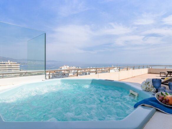 🌟 PENTHOUSE FOR SALE – MARINA BANÚS, PUERTO BANÚS, MARBELLA 🌟