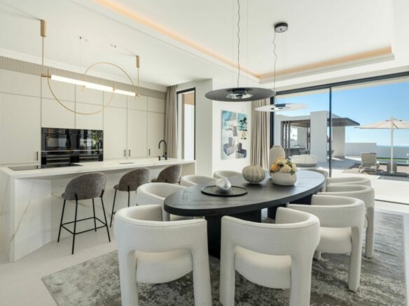 Turnkey 🌟 Hilltop 7B Mansion for Sale Ronda Road –  Benahavís