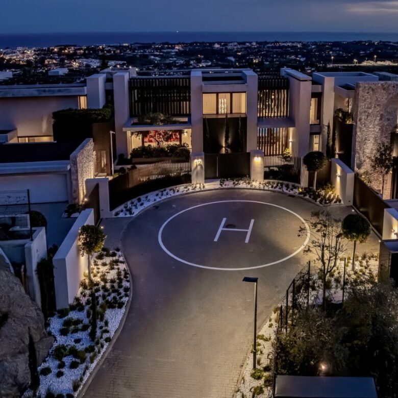 🏡 For Sale | La Quinta 💎 Modern Hilltop Mansion 🏔️🌊 Panoramic Sea Views – Gated