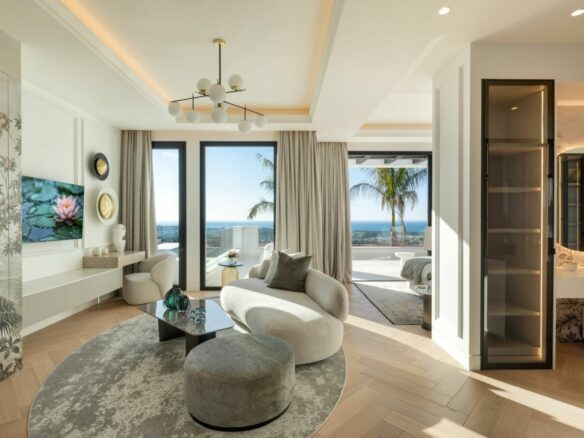 Turnkey 🌟 Hilltop 7B Mansion for Sale Ronda Road –  Benahavís