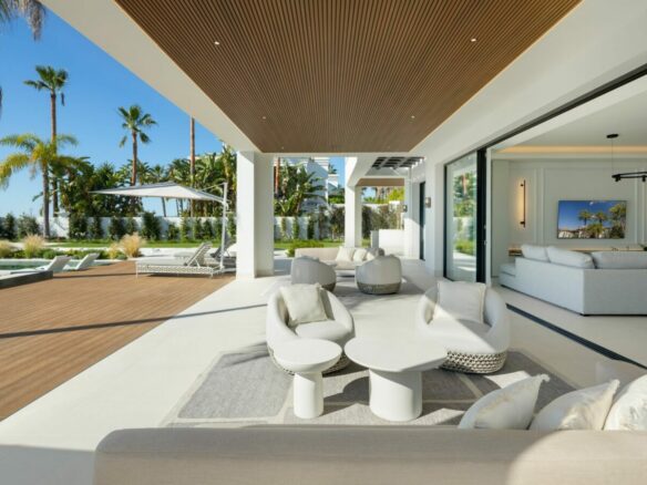 Turnkey 🌟 Hilltop 7B Mansion for Sale Ronda Road –  Benahavís