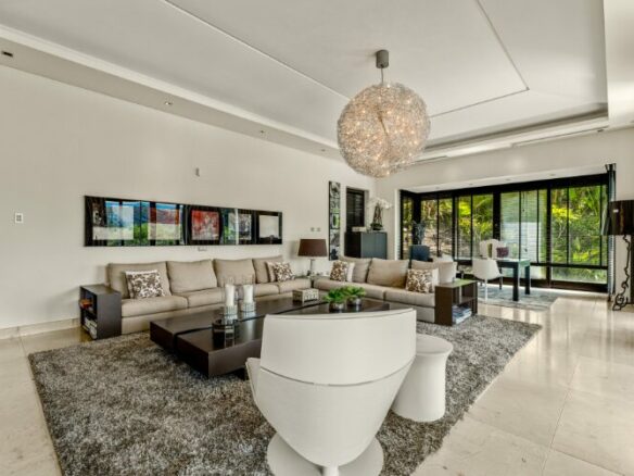 🏡 FOR SALE: Timeless Contemporary Villa in La Zagaleta, Benahavís