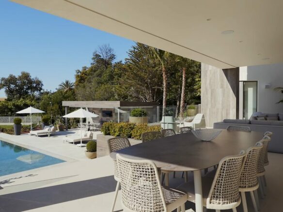 For sale 💰 Modern Villa  with Panoramic Views in La Zagaleta, Benahavis 🌟