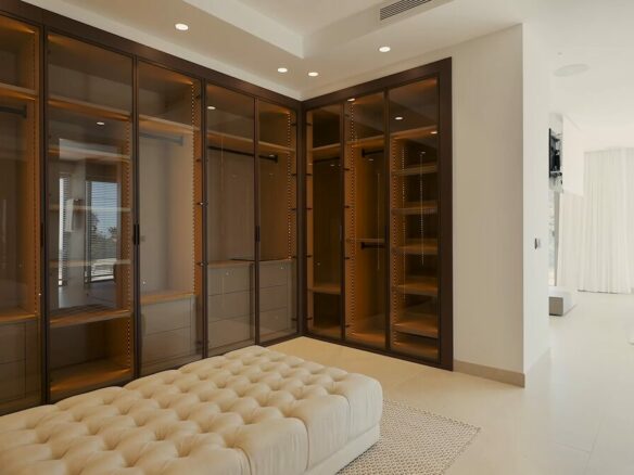 For sale 💰 Modern Villa  with Panoramic Views in La Zagaleta, Benahavis 🌟