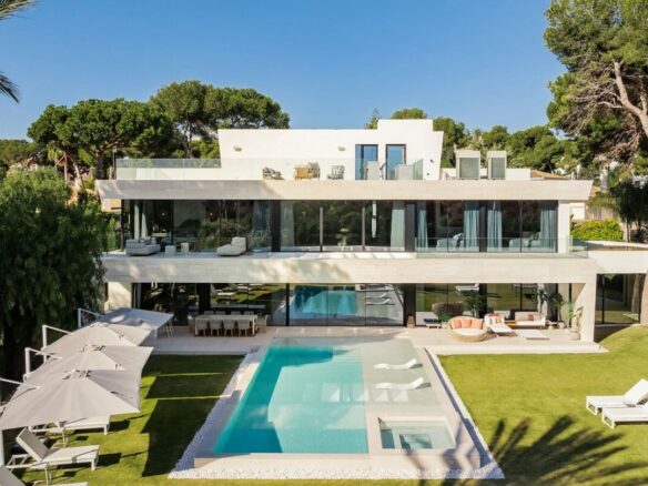 🌴 For Sale & Rent | Beachside Villa in Los Monteros 🌊 Designed by A-cero Studio