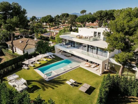 🌴 For Sale & Rent | Beachside Villa in Los Monteros 🌊 Designed by A-cero Studio