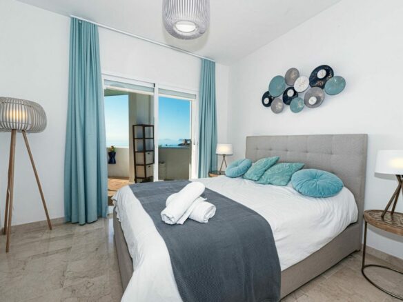 For sale – Amazing  3B Beachfront Penthouse in Casares del Mar 🏖️ – Fully Renovated with Expansive Terraces 🌅