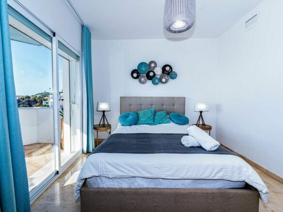 For sale – Amazing  3B Beachfront Penthouse in Casares del Mar 🏖️ – Fully Renovated with Expansive Terraces 🌅