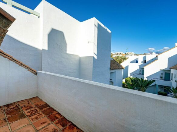For sale – Amazing  3B Beachfront Penthouse in Casares del Mar 🏖️ – Fully Renovated with Expansive Terraces 🌅