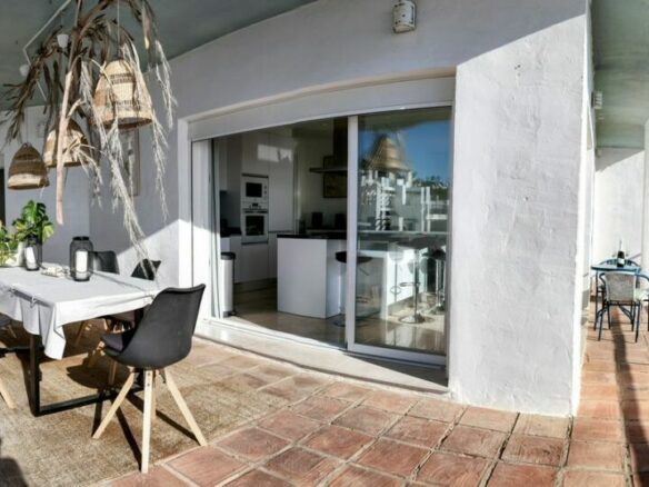 For sale – Amazing  3B Beachfront Penthouse in Casares del Mar 🏖️ – Fully Renovated with Expansive Terraces 🌅