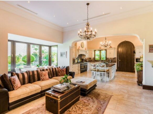 💎 FOR SALE – INVESTMENT Mansion  | LA ZAGALETA, BENAHAVÍS – Sea views – gated