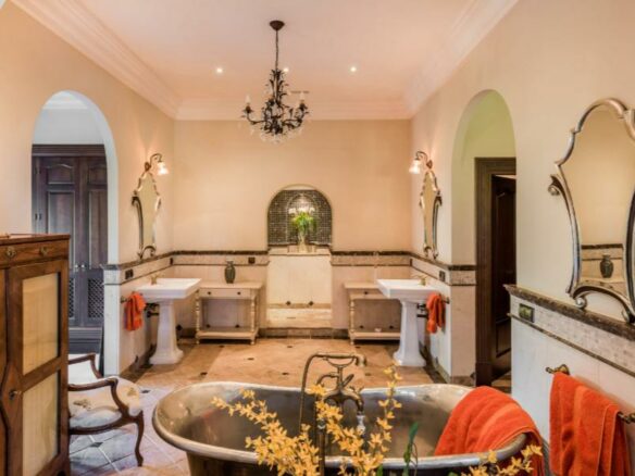 💎 FOR SALE – INVESTMENT Mansion  | LA ZAGALETA, BENAHAVÍS – Sea views – gated