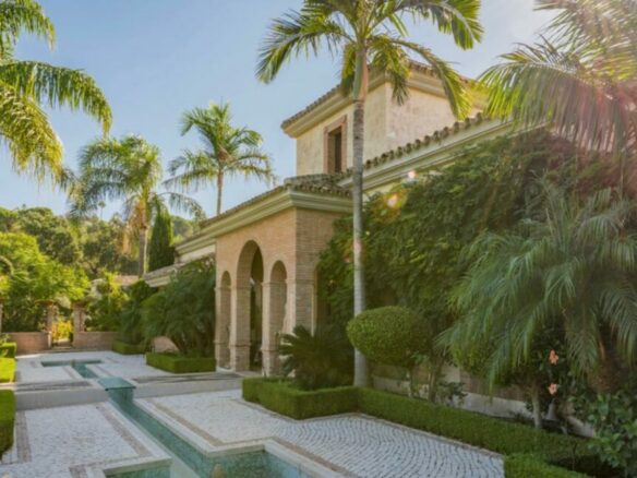 💎 FOR SALE – INVESTMENT Mansion  | LA ZAGALETA, BENAHAVÍS – Sea views – gated