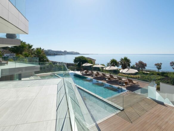 For sale 🏖️ A Brand-New Beachfront Development in Estepona 🇪🇸☀️
