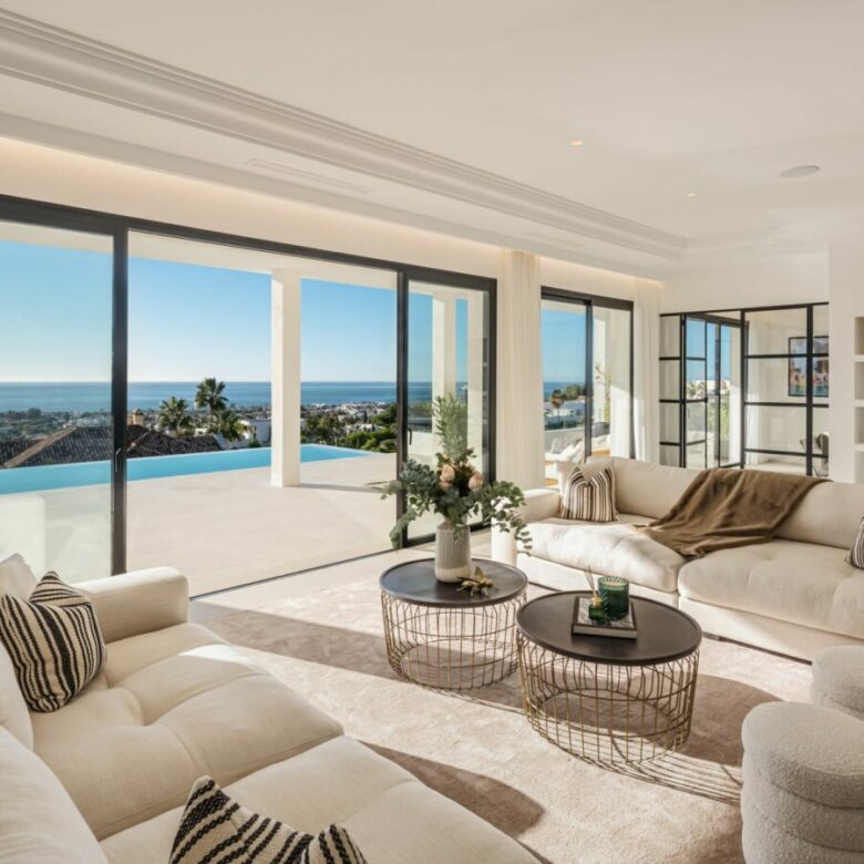 🏡✨ For Sale – Villa with Panoramic Views | Los Flamingos