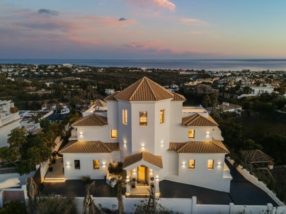 🏡✨ For Sale – Villa with Panoramic Views | Los Flamingos