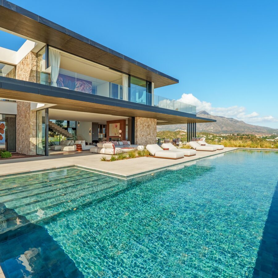 🏡 For Sale | La Quinta 💎 Modern Hilltop Mansion 🏔️🌊 Panoramic Sea Views – Gated