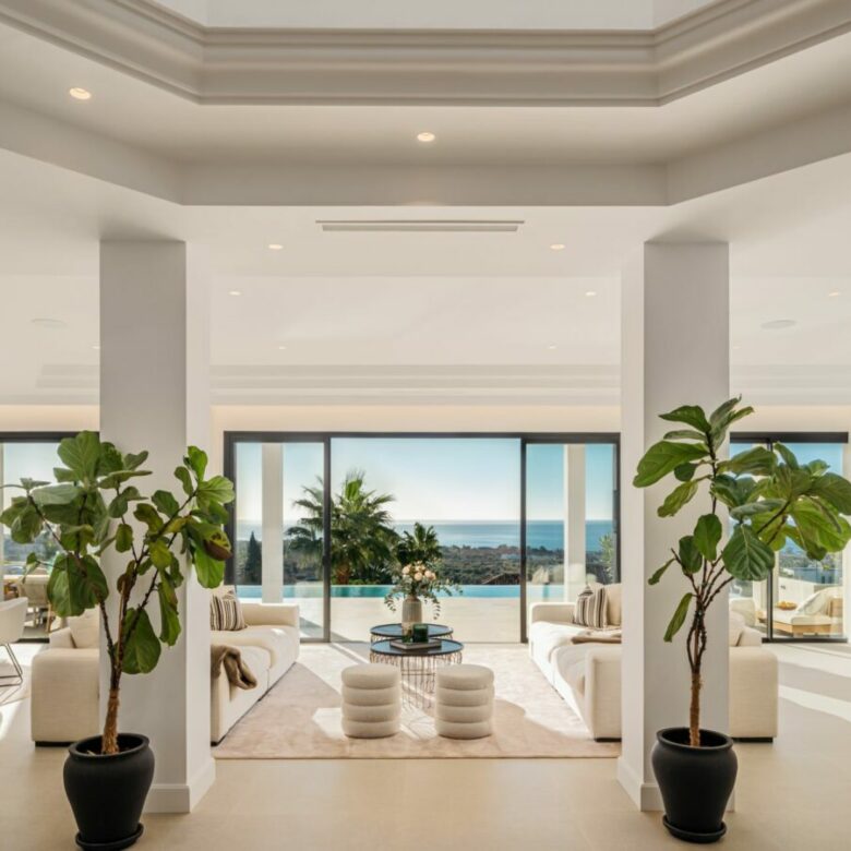 🏡✨ For Sale – Villa with Panoramic Views | Los Flamingos