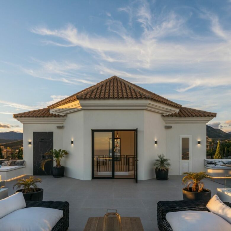 🏡✨ For Sale – Villa with Panoramic Views | Los Flamingos