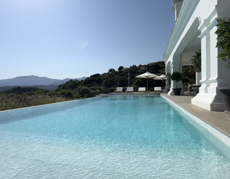 For sale 🏡 Marbella Club Golf Resort  Hilltop Mansion – 🌄 Panoramic Views – 🔑 Turnkey