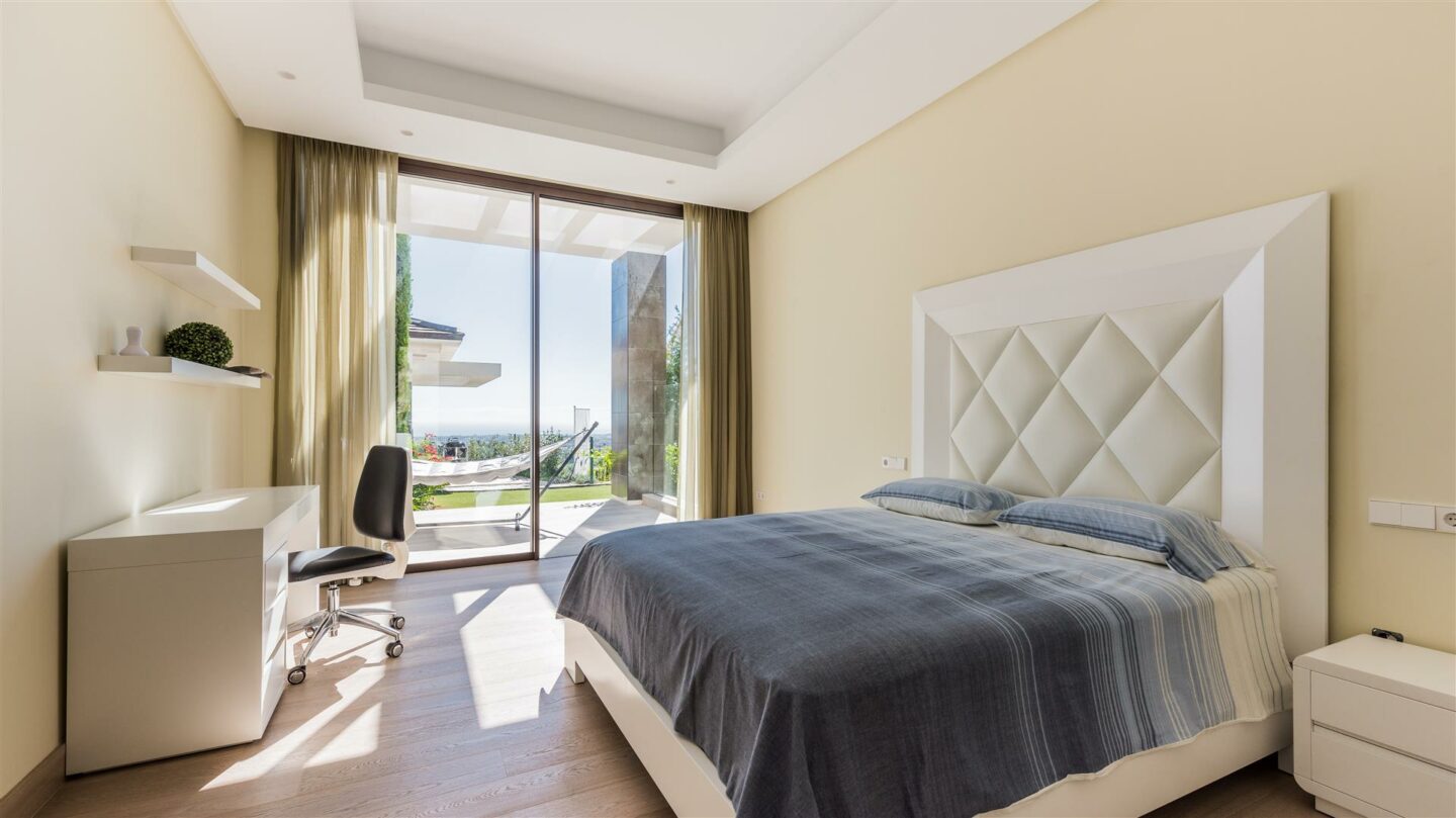 Villa Alcuzcuz-13 🏡 For Sale | Villa Alcuzcuz – La Reserva de Alcuzcuz, Benahavís – Panoramic Views – Gated
