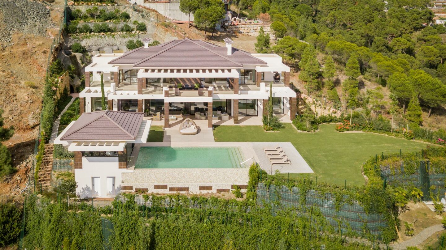 Villa Alcuzcuz-25 🏡 For Sale | Villa Alcuzcuz – La Reserva de Alcuzcuz, Benahavís – Panoramic Views – Gated