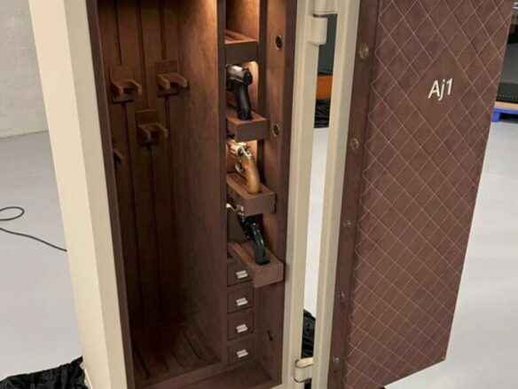 For sale 🔐 High-Security Luxury Safes – Vaults – Handcrafted in Germany