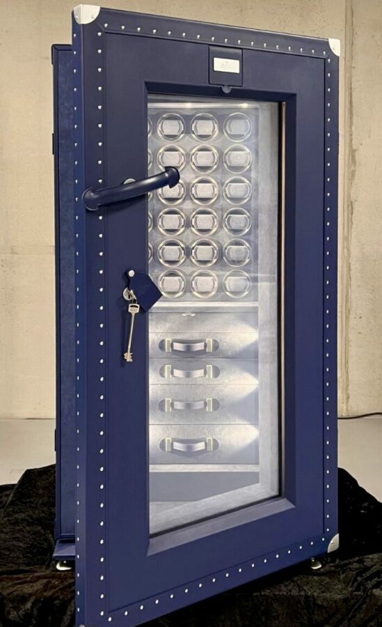 For sale 🔐 High-Security Luxury Safes – Vaults – Handcrafted in Germany