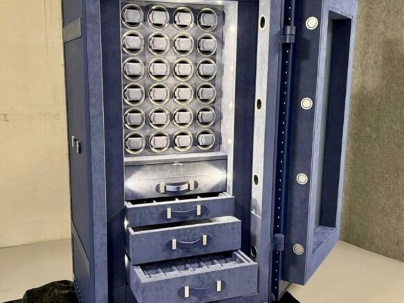 For sale 🔐 High-Security Luxury Safes – Vaults – Handcrafted in Germany