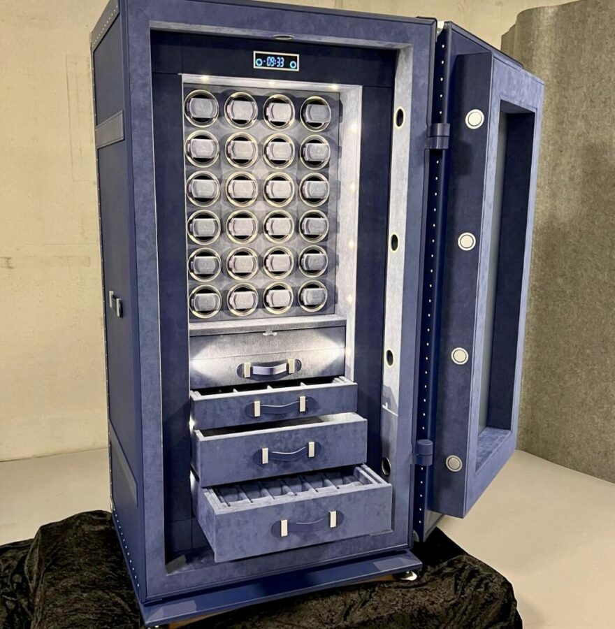 For sale 🔐 High-Security Luxury Safes – Vaults – Handcrafted in Germany