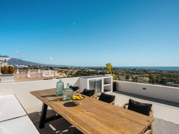 🏡✨ For Sale – Villa with Panoramic Views | Los Flamingos