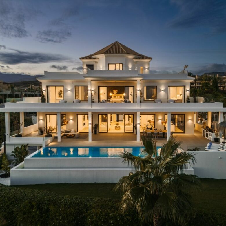 🏡✨ For Sale – Villa with Panoramic Views | Los Flamingos